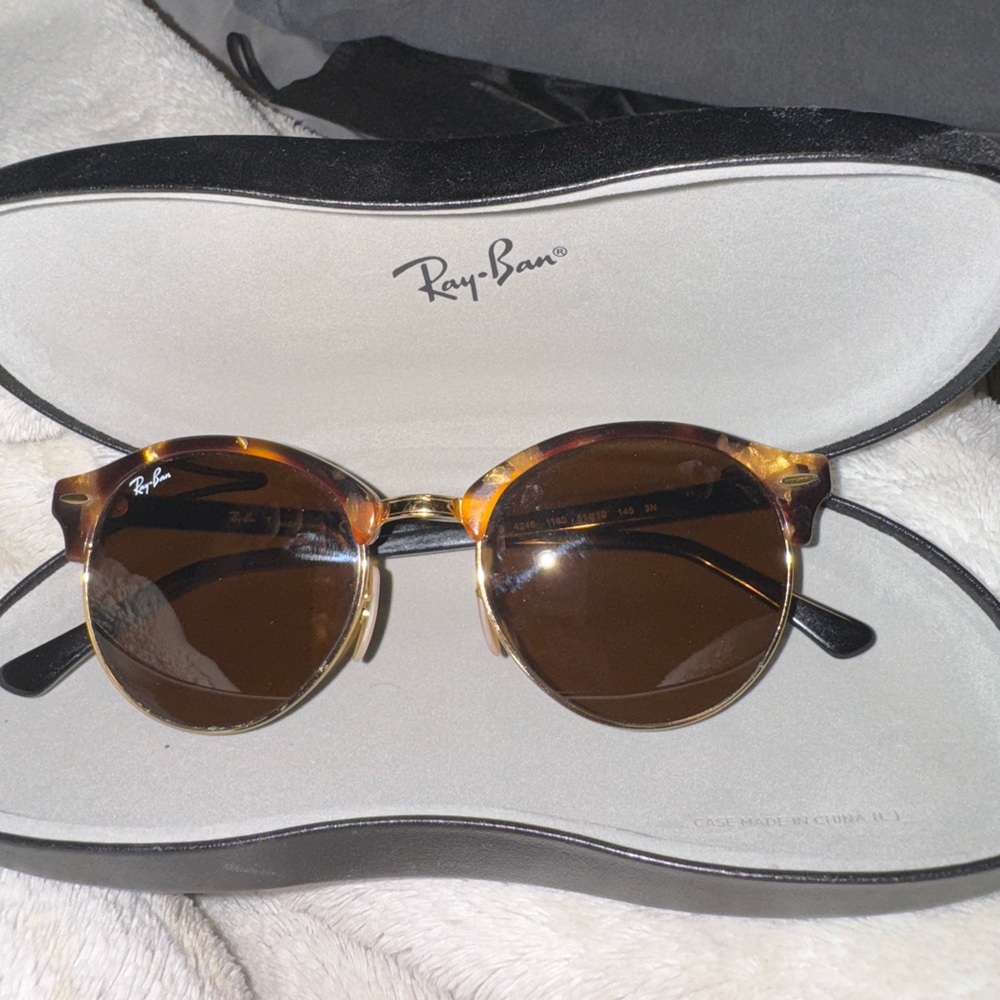 Ray-Ban Clubround Classic Sunglasses